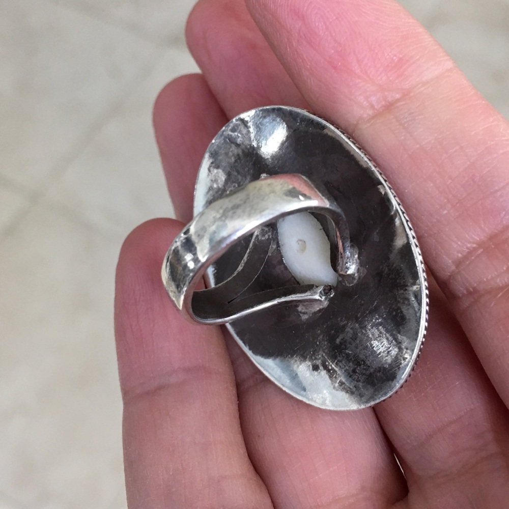 Artisan made solid sterling silver ring - Picture 4 of 11